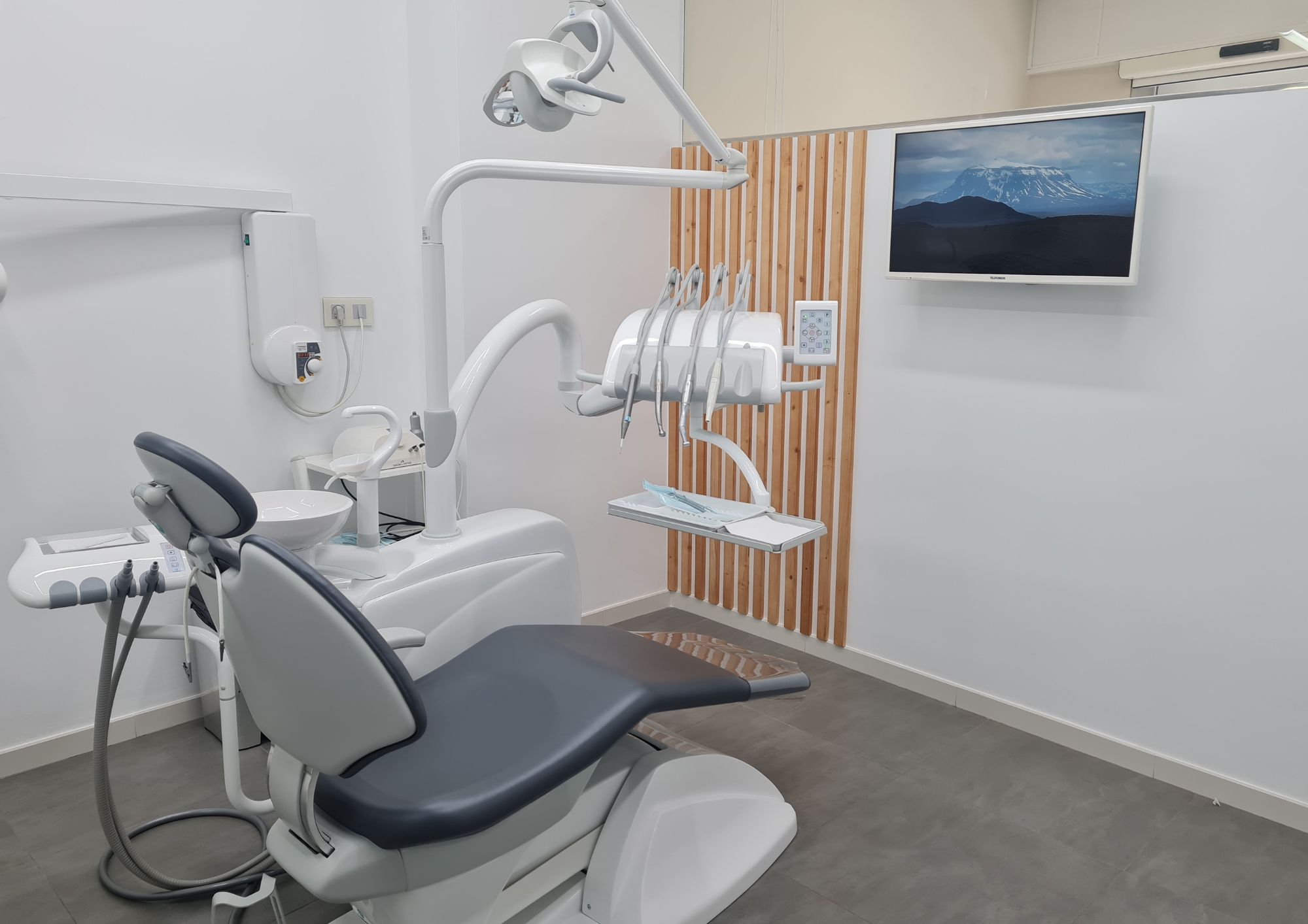 Box Dental