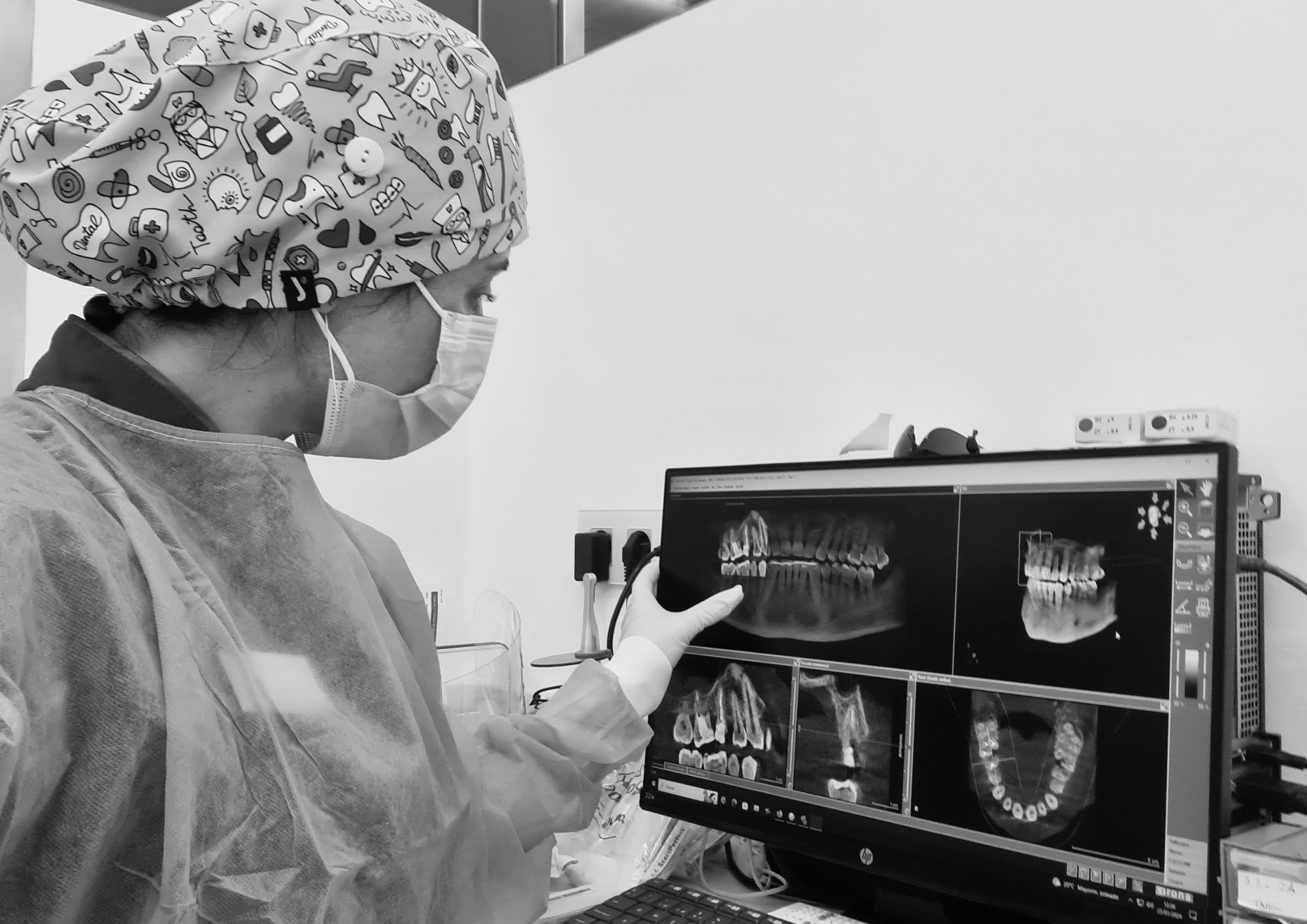 Dra. Moreno en Cirugía de Implantes